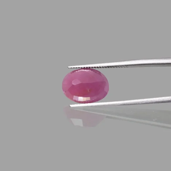 4.73 Carats Ruby ( 5.26 Ratti Manik )