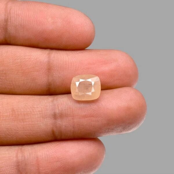 5.62 Carats Yellow Sapphire