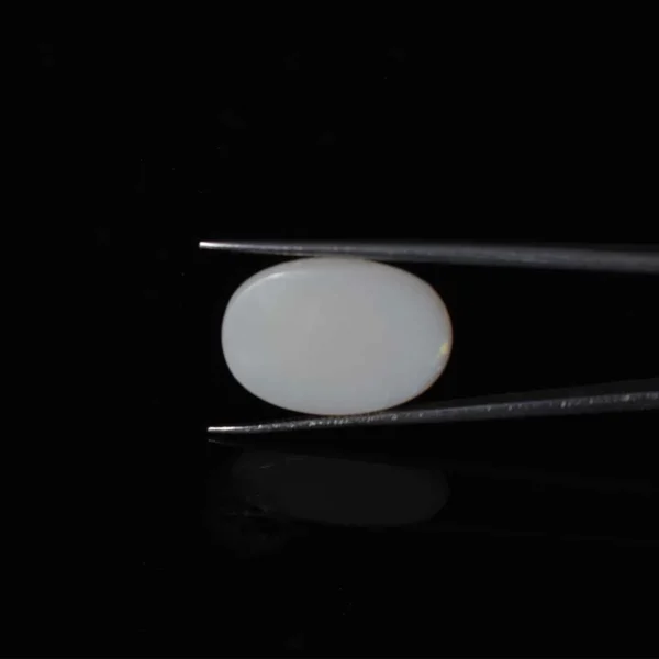 7.63 Carats Natural Fire Opal (8.48 Ratti)