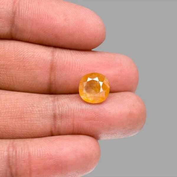5.45 Carats Yellow Sapphire