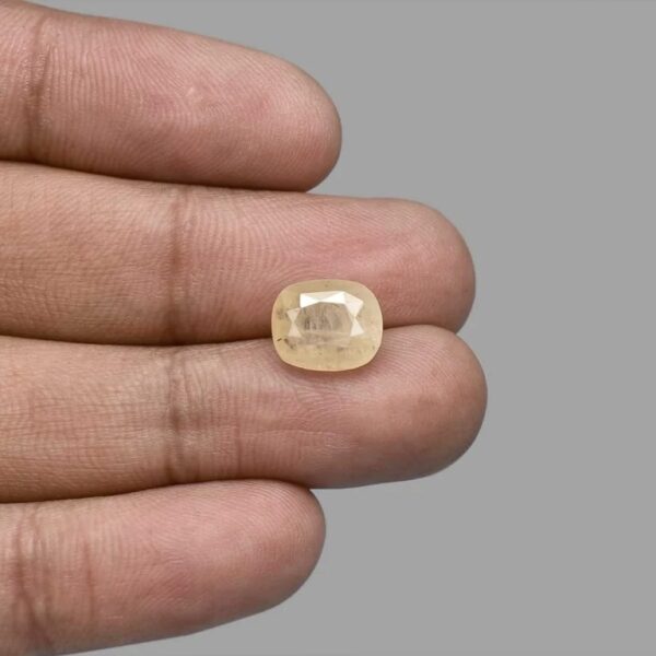 6.75 Carats Yellow Sapphire