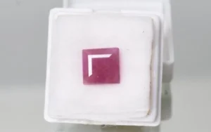 RG-RY-AF-244-5-600x600.jpg.webp 5.5 Ratti Manik (4.95 Carats Ruby)