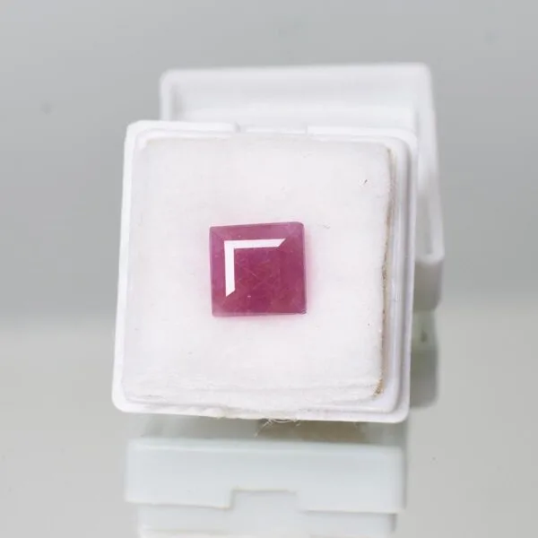 5.5 Ratti Manik (4.95 Carats Ruby)