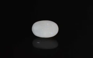 4.66 (5.18 Ratti) Carats Opal
